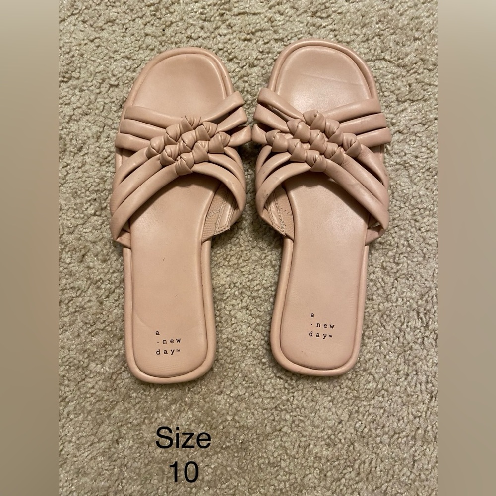 Women’s sandals